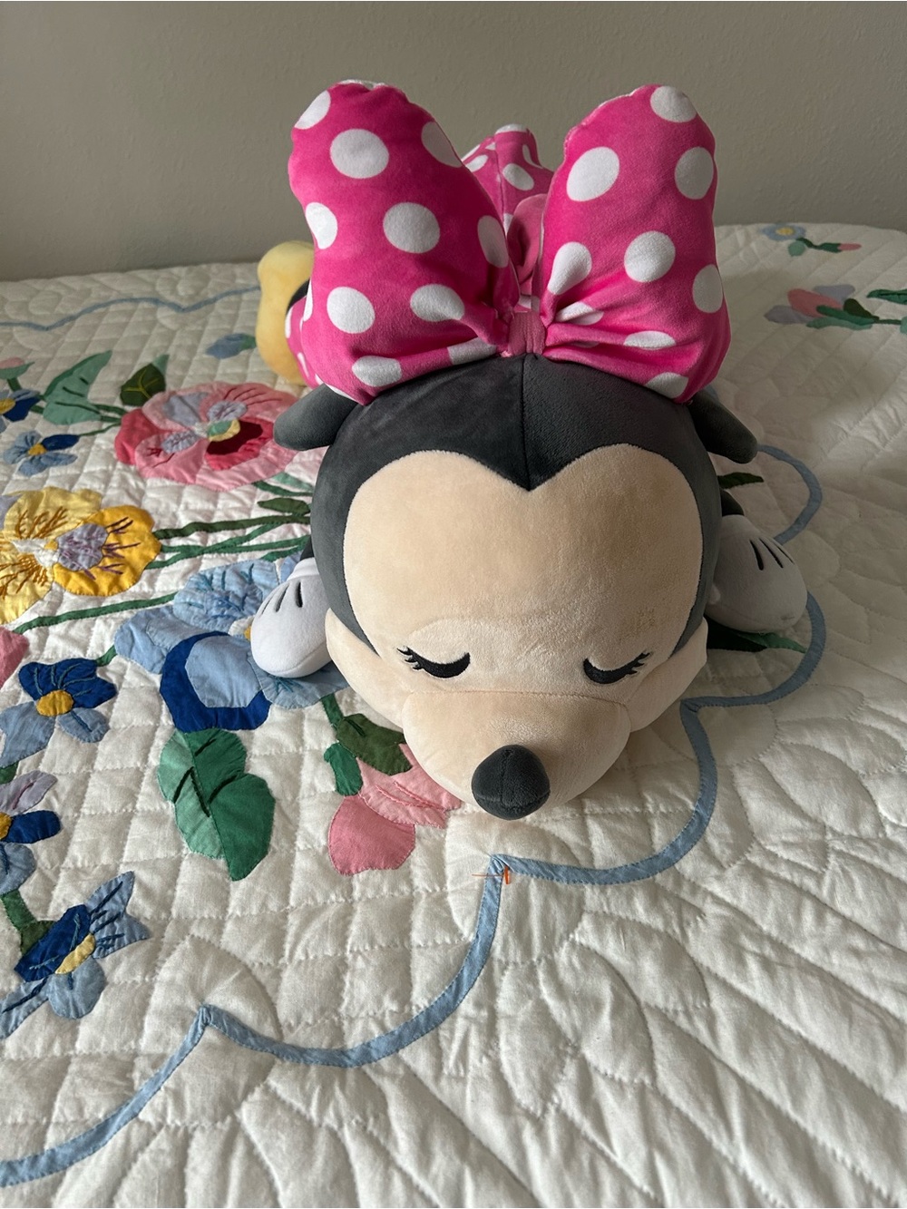 Disney Minnie Mouse Plush - Gray, Pink, White